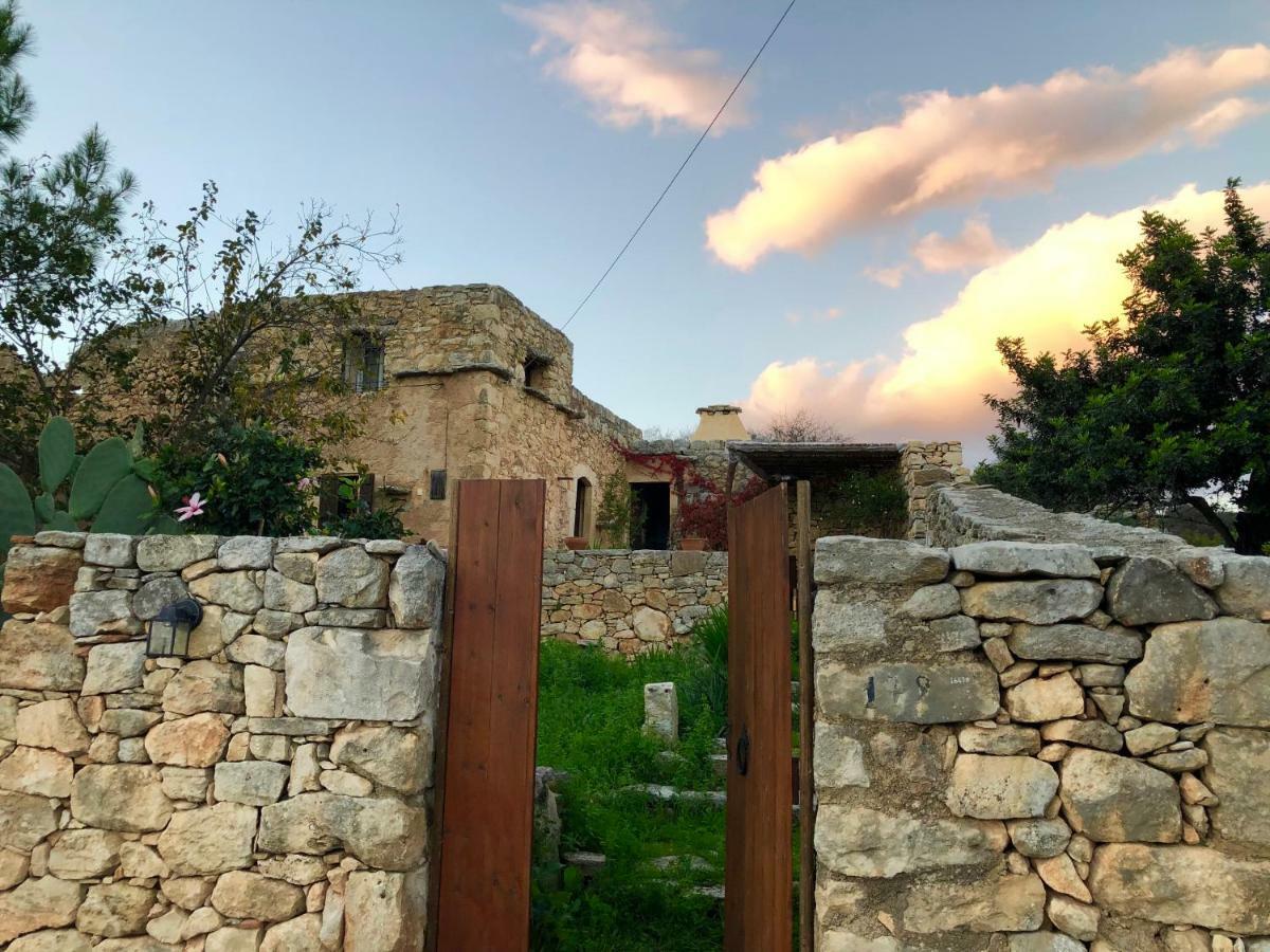 Bendeni Cottage Megala Chorafia Eksteriør billede